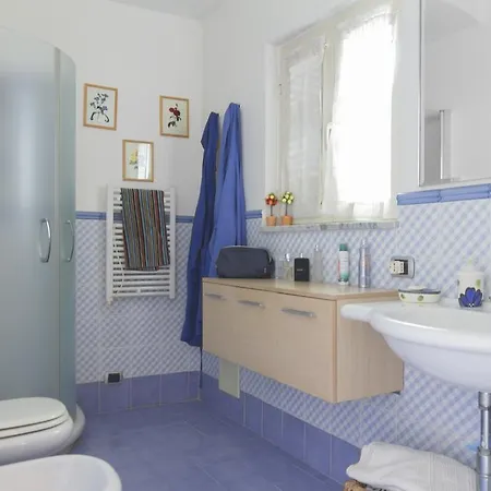 Antignano Halldis Apartment *